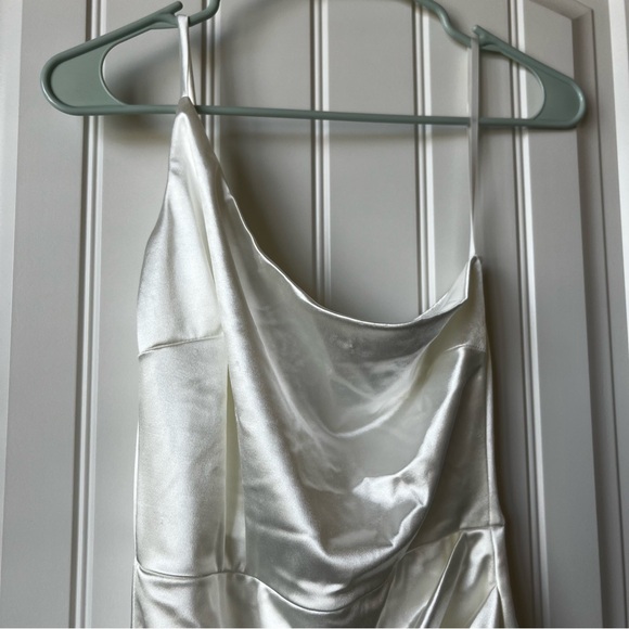 NWT Windsor, Lennox Formal One-Shoulder Satin Mini Dress, White, Size Small - Picture 6 of 12